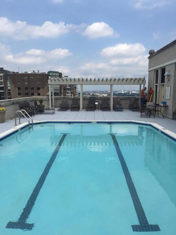 Boq Lodging In Rosslyn วอชิงตัน ภายนอก รูปภาพ