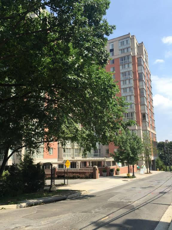 Boq Lodging In Rosslyn วอชิงตัน ภายนอก รูปภาพ